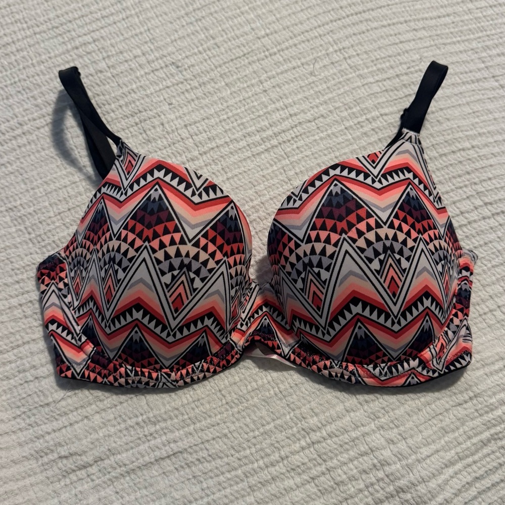 PINK Victoria's Secret Zigzag Bra - Black, Pink, White